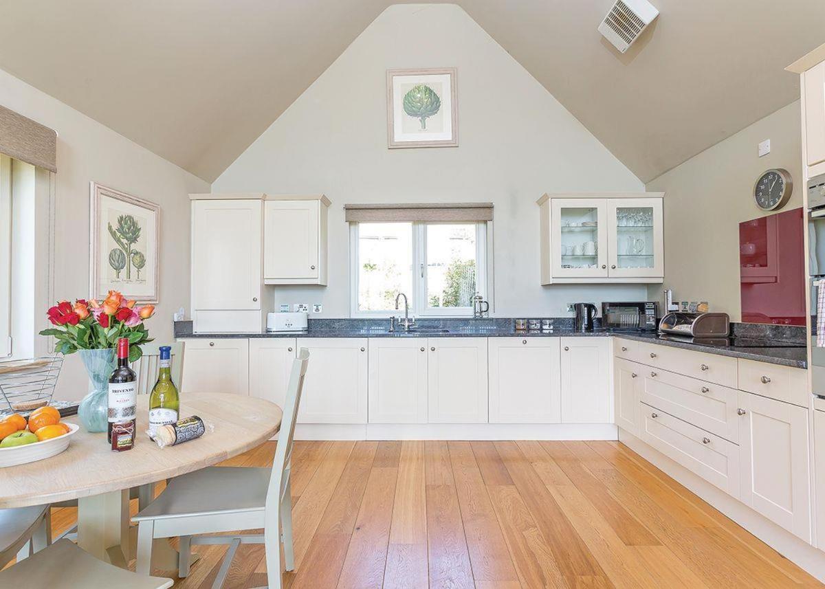 Swandown Lodges ชาร์ด ภายนอก รูปภาพ